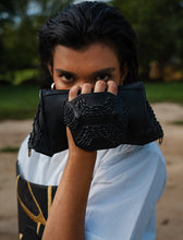 Load image into Gallery viewer, Khai Wristlet