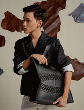 Load image into Gallery viewer, Zoran Tote in Black