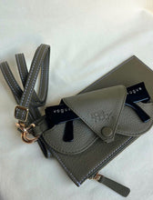 Load image into Gallery viewer, Jayden Crossbody in Olive