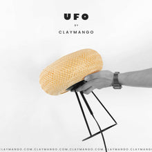 Load image into Gallery viewer, UFO table lamp - Lamp for Home, Restaurants and Offices