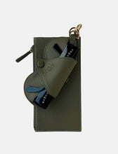 Load image into Gallery viewer, Jayden Crossbody in Olive