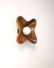 Load image into Gallery viewer, Compass Wall Light