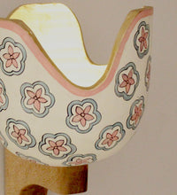 Load image into Gallery viewer, Fancy Floral Pattern Wall Lamp