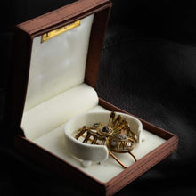 Load image into Gallery viewer, Uniqe Articulated silver ear cuff / Ring -Spider bite-Jewellery-Claymango.com