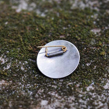 Load image into Gallery viewer, WORLD PEACE VINTAGE BADGE-Antiques-Claymango.com