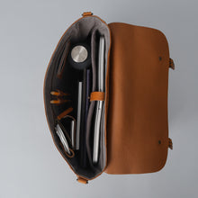 Load image into Gallery viewer, Oslo Leather Messenger  Bag
