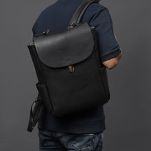 Load image into Gallery viewer, best stylish london leather bags
