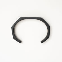 Load image into Gallery viewer, Hex Cuff - Matte Black