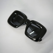 Load image into Gallery viewer, ESCAPE SQUARE Unisex Sunglasses