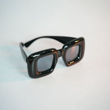 Load image into Gallery viewer, ESCAPE SQUARE Unisex Sunglasses
