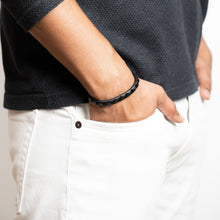 Load image into Gallery viewer, Obelisk Cuff - Matte Black