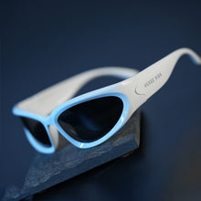 Load image into Gallery viewer, Escape Oval Unisex sunglasses : White with Black Tint
