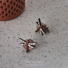 Load image into Gallery viewer, Dragonfly White Mother of pearl inlaid handcrafted cufflinks
