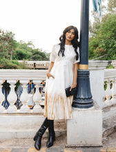 Load image into Gallery viewer, Khai Wristlet
