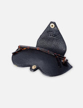 Load image into Gallery viewer, Noir-Kin Sunglass Case
