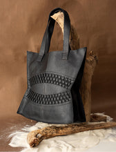 Load image into Gallery viewer, Zoran Tote in Black
