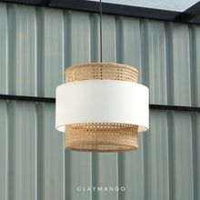 Load image into Gallery viewer, Bali Classic - Pendant lamp with Natural bamboo mesh for Home, restaurants and offices.
