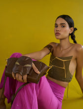 Load image into Gallery viewer, Rudra Wristlet in Tan
