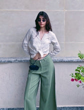 Load image into Gallery viewer, Noir Sunglass Case
