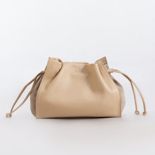 Load image into Gallery viewer, Flamingo Medium
