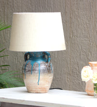 Load image into Gallery viewer, Distress Finish Blue Beautiful Design Clay Table Lamp
