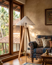 Load image into Gallery viewer, AeroCone Tripod - Industrial Floor lamp for Home, restaurants and offices.
