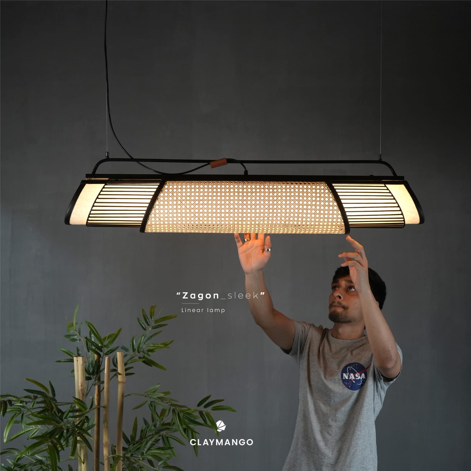 Zagon Sleek Linear - Industrial Pendant lamp with Natural bamboo