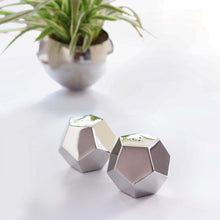 Load image into Gallery viewer, Geo - Salt &amp; Pepper shakers-Kitchen Accessories-Claymango.com
