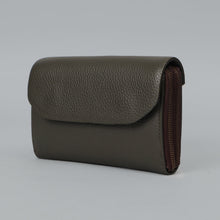 Load image into Gallery viewer, Women&#39;s Olive Leather Wallet
