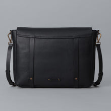 Load image into Gallery viewer, mens leather messenger bags 
