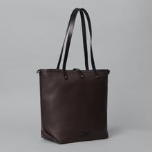 Load image into Gallery viewer, Leather tote and sling bag
