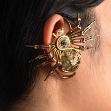 Load image into Gallery viewer, Uniqe Articulated silver ear cuff / Ring -Spider bite-Jewellery-Claymango.com
