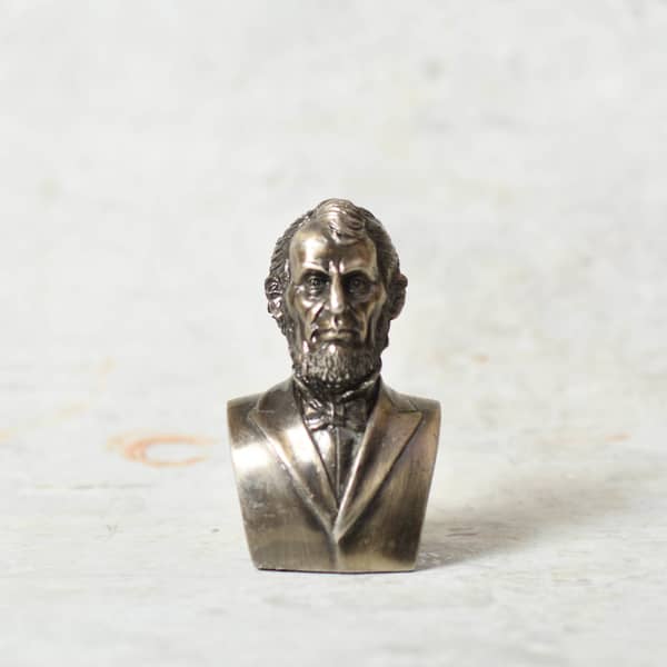Abraham Lincoln 16th U.S. President- vintage miniature model / Paperweight-Antiques-Claymango.com