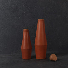 Load image into Gallery viewer, Handmade Terracotta Earthen Clay Bottle vertex Big with cork and wooden lid - 900ml-Terracotta-Claymango.com
