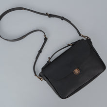 Load image into Gallery viewer, London Crossbody Bag
