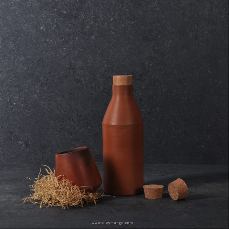 Handmade Minima Terracotta clay 500ml bottle single piece with cork and wooden lid-Terracotta-Claymango.com