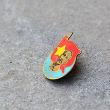 Load image into Gallery viewer, Vietnam Authentic NVA or VC Viet Cong Chu Tich Ho Chi Minh Pin collectibles-Antiques-Claymango.com
