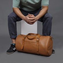 Load image into Gallery viewer, Tan leather gym bag
