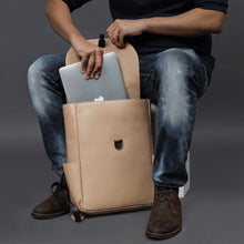 Load image into Gallery viewer, Most Selling London Leather Backpack

