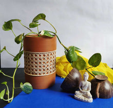 Load image into Gallery viewer, DISCOID TERRACOTTA PLANTER
